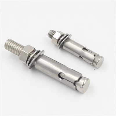 Expansion bolt
